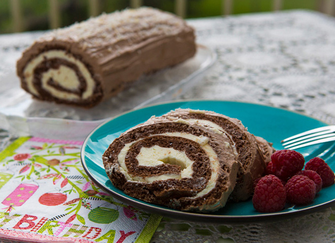 chars chocolate log cake