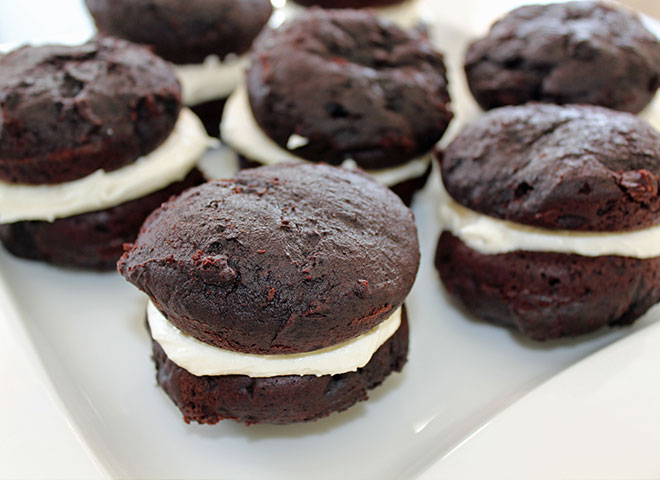 chocolate sandwich cookies