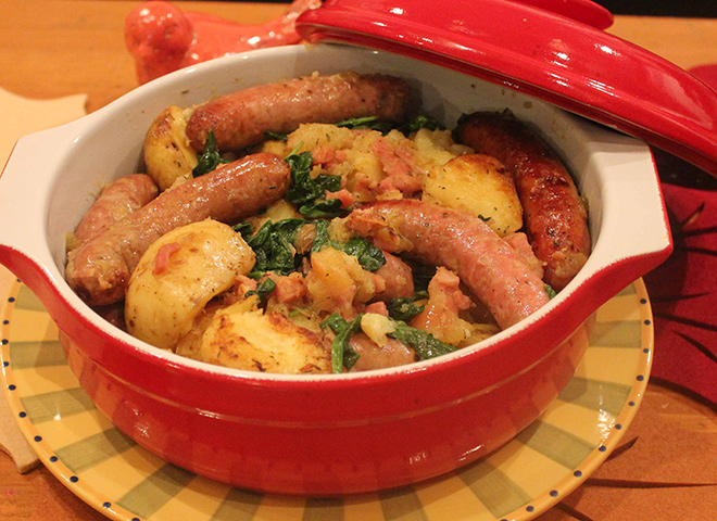 sausage and apple tray bake