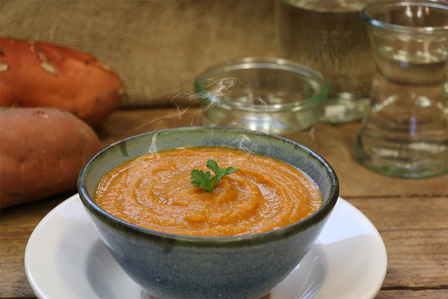 sweetpotatocurrysoup-nov2016-lowres