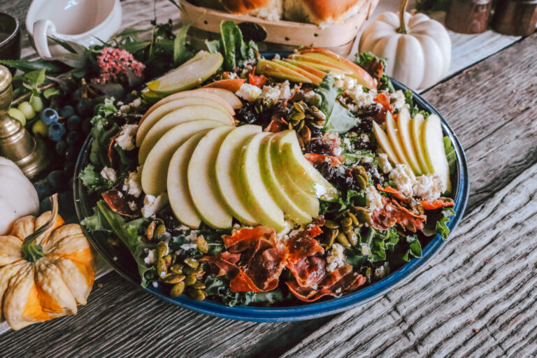 Harvest Salad with Apples