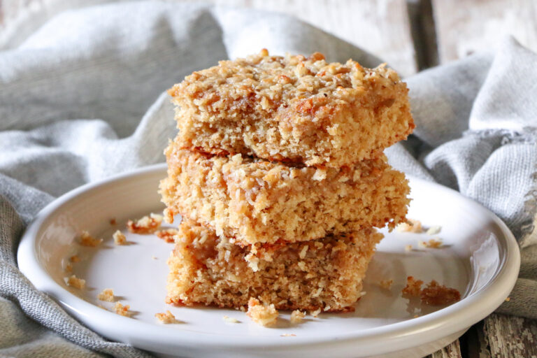 Grandma Liz’s Graham Wafer Crumb Cake