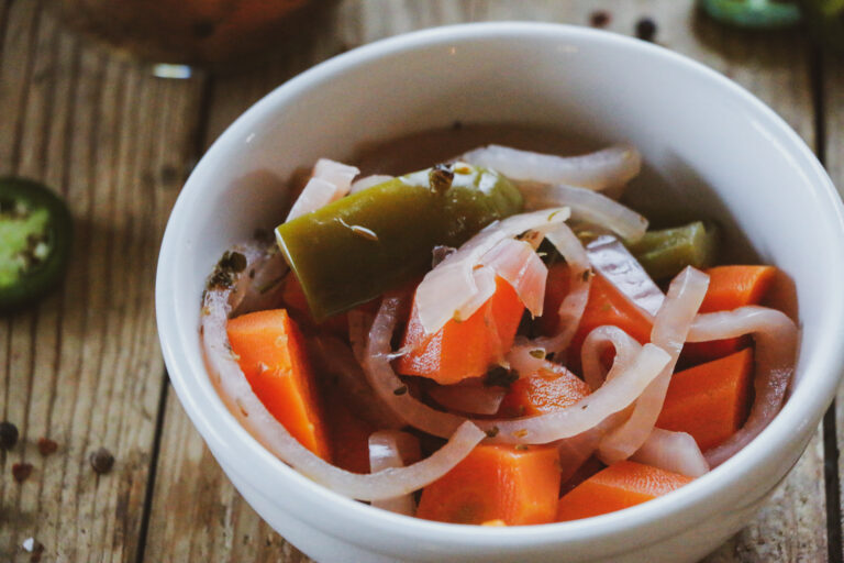 Spicy Pickled Carrots