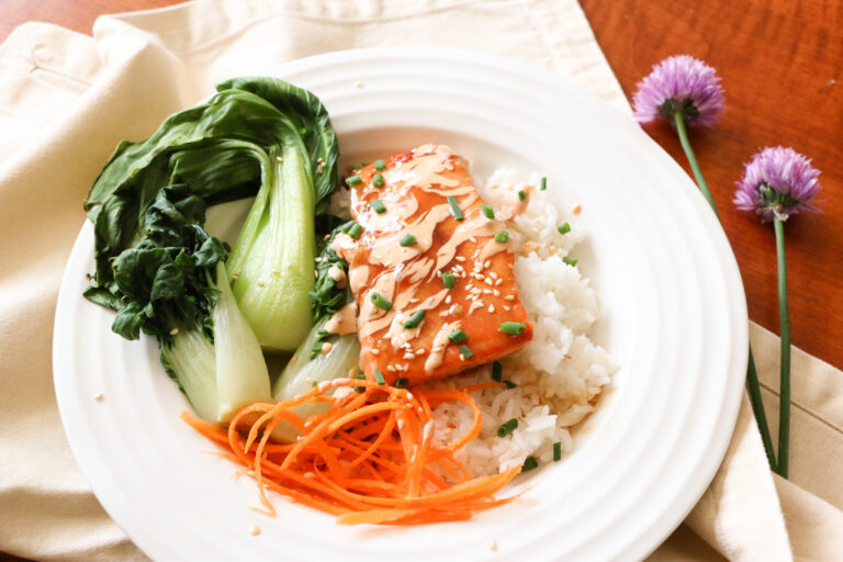 Teriyaki Salmon With Sriracha Cream Sauce