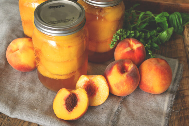 Canning Peaches
